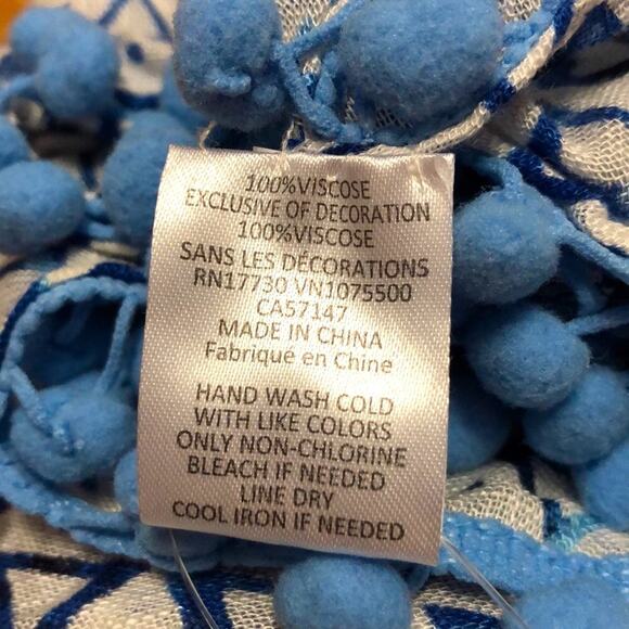 Merona Blue Diamond Blanket Scarf - Picture 6 of 6